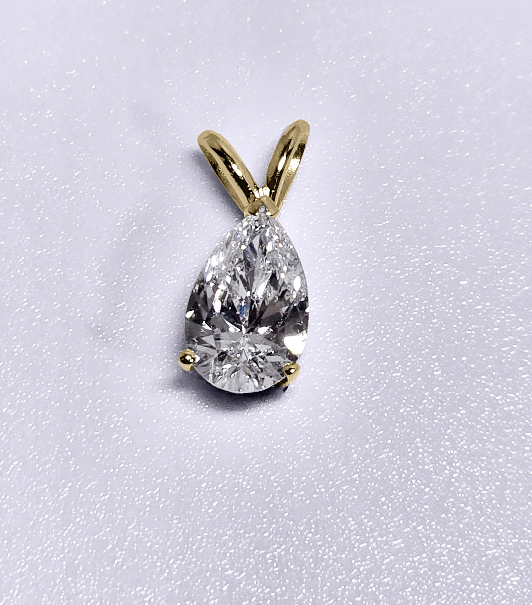 yellow gold detail