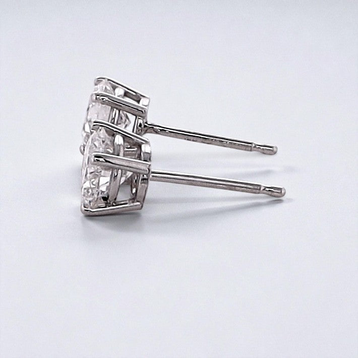 1 Carat Round Brilliant Lab Grown Diamond Stud Earrings in 14K Gold