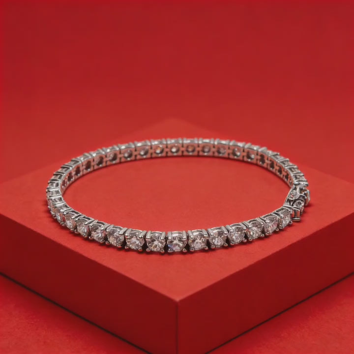 7.5 Ctw Lab Grown Diamond Round Tennis Bracelet in 14K Gold